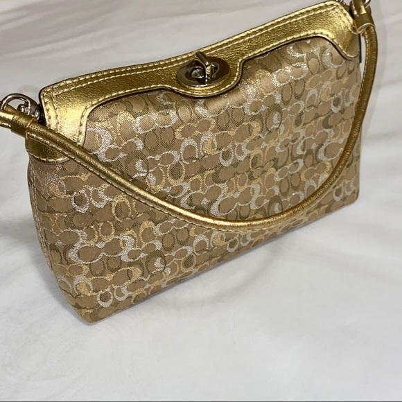 Coach Handbags - 🎊Sale🎊Coach Gold Wristlet/Pouch